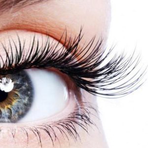eyelash extension service